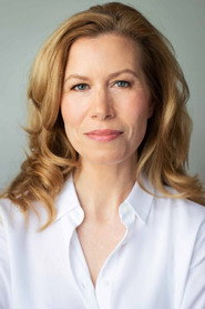 Kerri Smith 