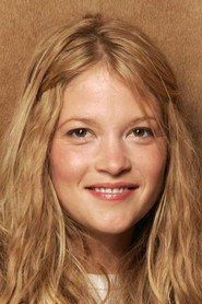 Nicki Lynn Aycox