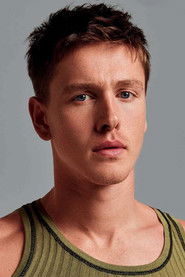 Harris Dickinson 
