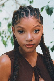 Halle Bailey 