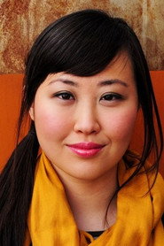 Julia Cho 