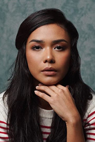 Adinia Wirasti 