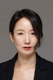 Lee Chae-kyung 