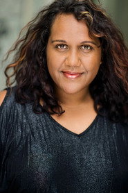 Elaine Crombie 