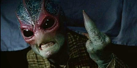 Resident Alien 1.01