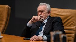 Succession 4.02