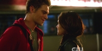 Star-Crossed 1.04
