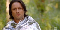 Secrets & Lies 1.01