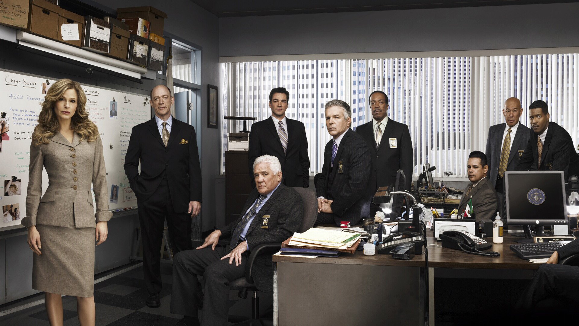 The Closer (2005) saison 1 épisode 01 : Pilot - Spin-off.fr